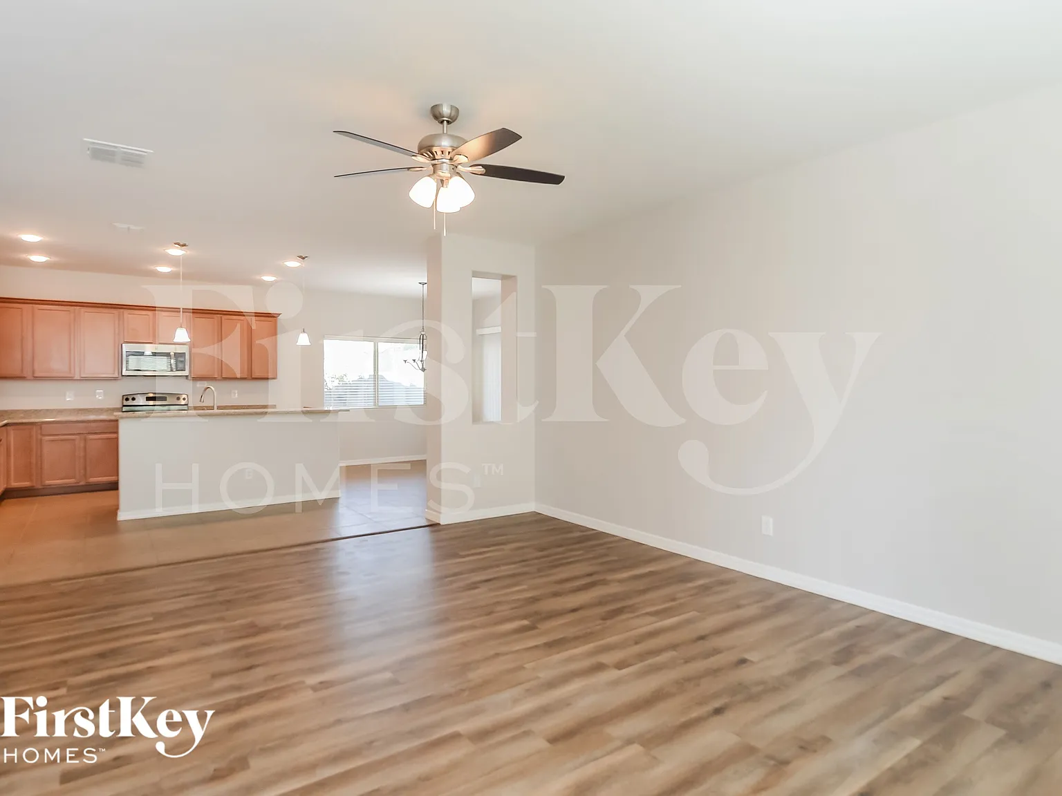 3 bed, 2.0 bath, 1671 sqft, $2,435 — Photo 3
