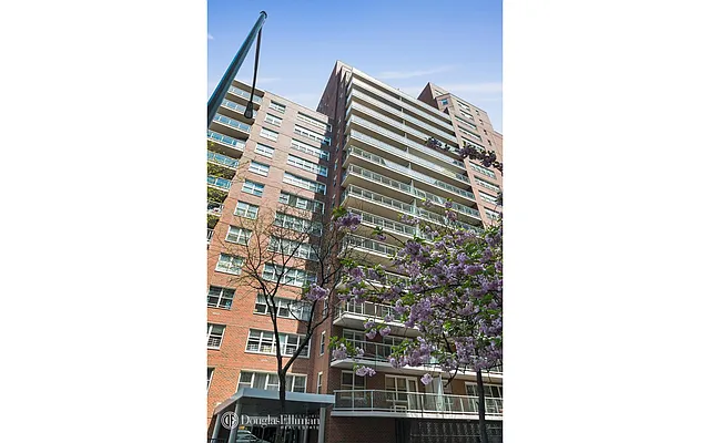 Sold by Douglas Elliman | media 27