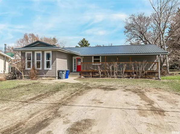 155 Broad STREET, Lumsden, SK S0G 3C0