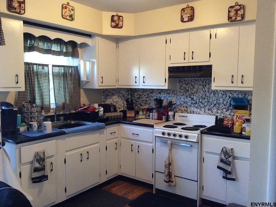 2nd image of 112 Mount Hope Dr