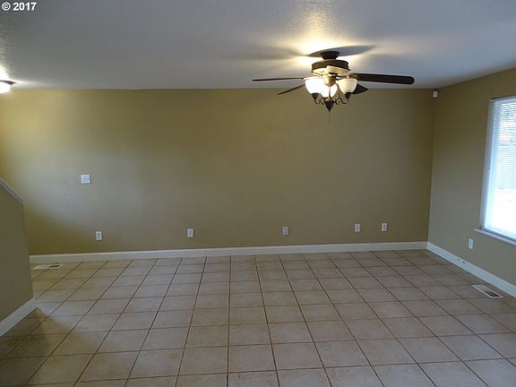 5th image of 15420 NE 91st St