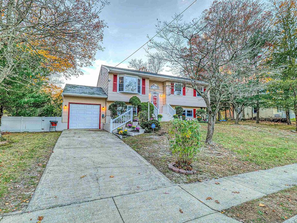1st image of 236 Terry Ln