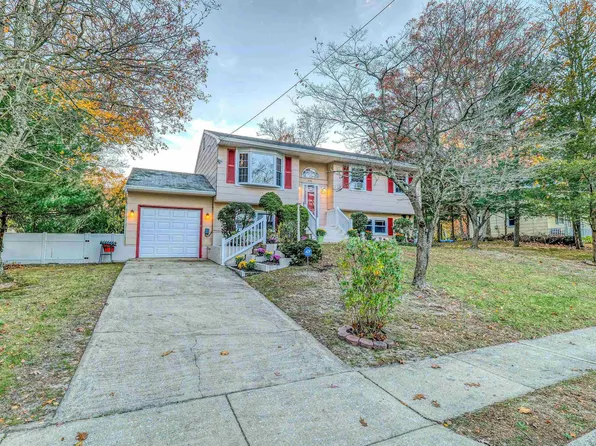 236 Terry Ln, Egg Harbor City, NJ 08215
