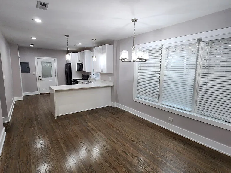 5537 N Spaulding Ave #2 — Photo 7
