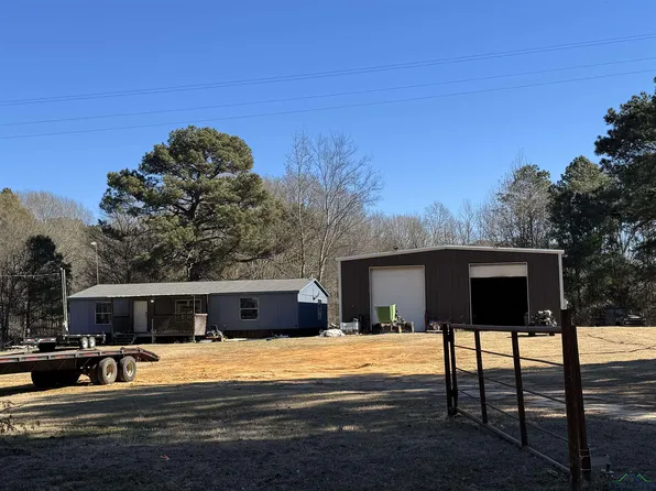 1064 Dee Scott Rd, Longview, TX 75605
