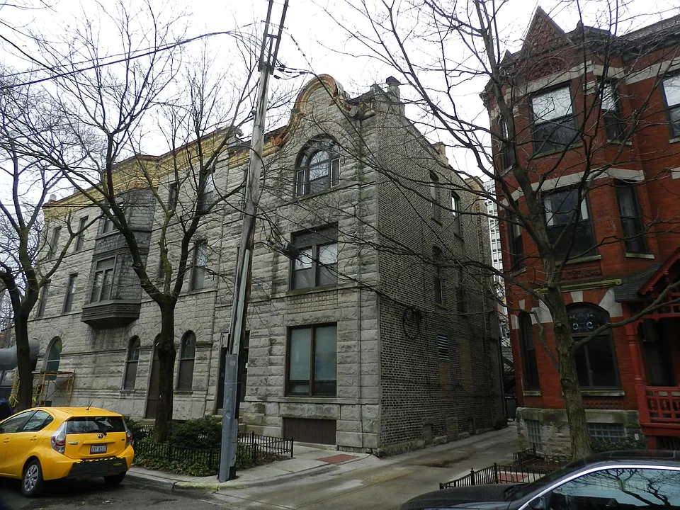 509 W Arlington Pl #2