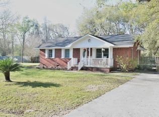 7368 Commodore Rd, Hollywood, SC 29449