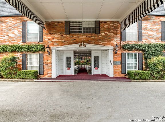 2nd image of 8401 N New Braunfels Ave APT 318A