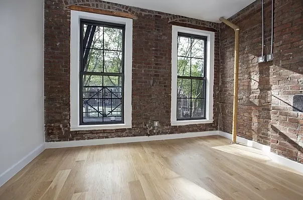 Rented by REAL New York | media 8