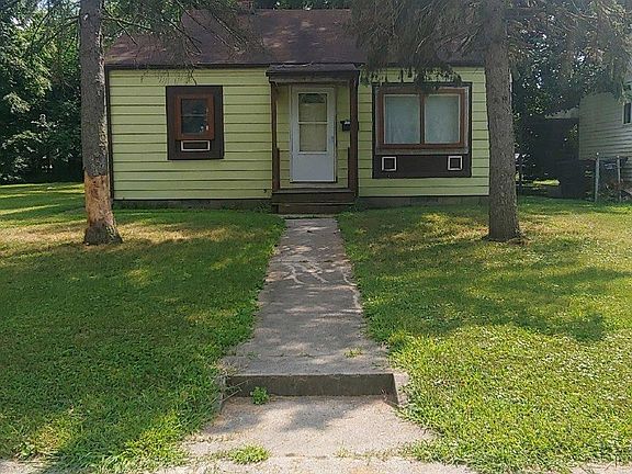 3rd image of 2302 Longley Ave