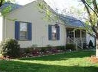 433 Spurlane Cir, Chesapeake, VA 23322