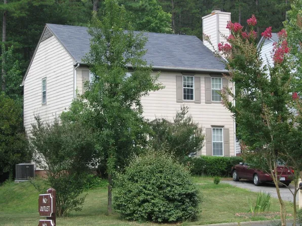 203 Saint Thomas Dr, Chapel Hill, NC 27517