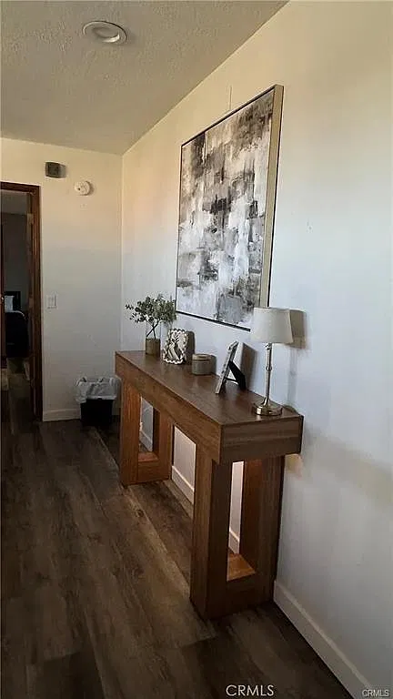 3 bed, 2517 sqft, $1,100 — Photo 3