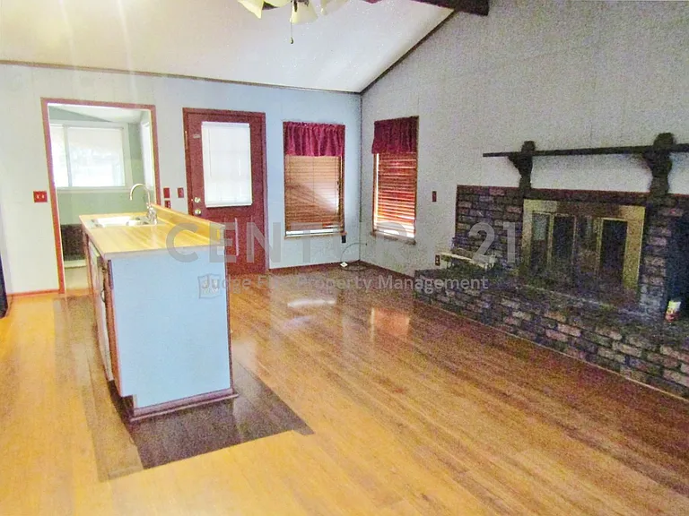 1117 Woodland Trl — Photo 5
