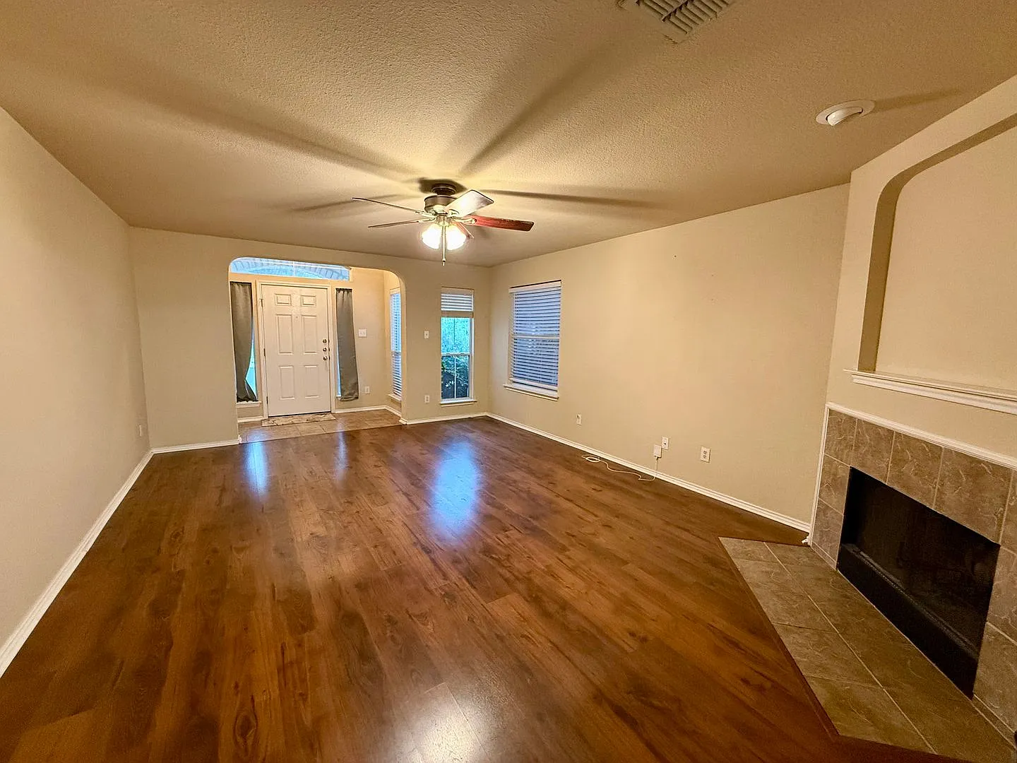 Charming 3-Bedroom Home Minutes from Randolph AFB! — Photo 2