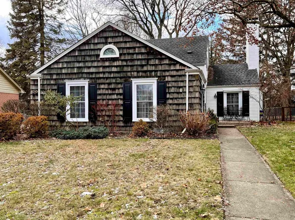 210 Beuland St, Mount Clemens, MI 48043