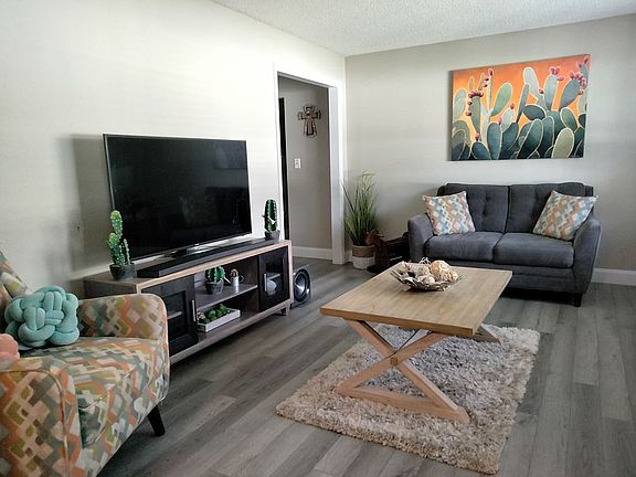4th image of 1442 Grandview Blvd