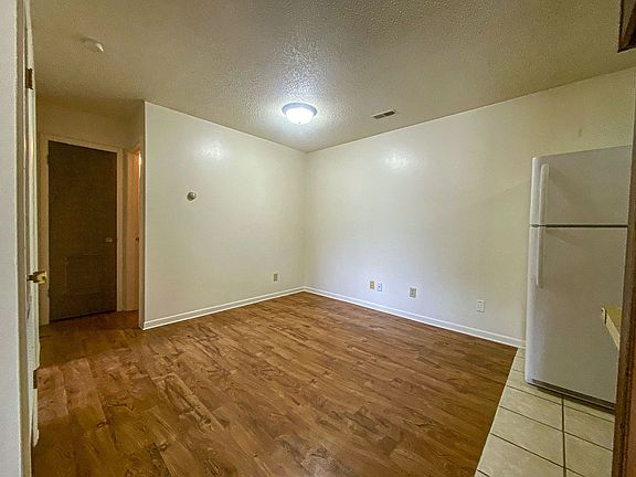 2nd image of 2332 N Cotner Blvd #3