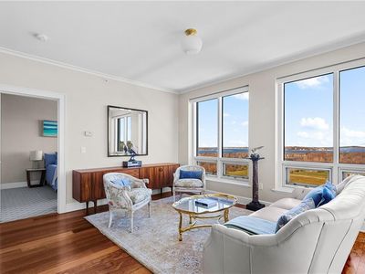 1 Tower Dr APT 1106, Portsmouth, RI, 02871