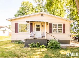 330 High St, Creve Coeur, IL 61610