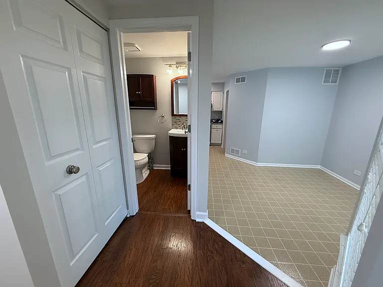 884 Dandridge Ct — Photo 9