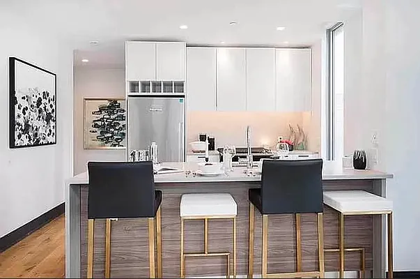 Rented by The KCI Group | media 113