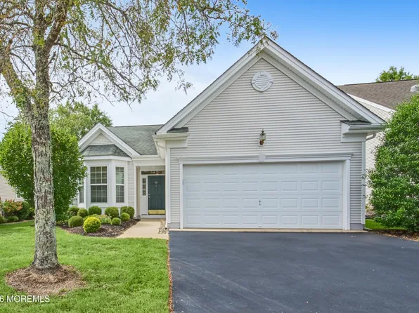 68 Stamford Drive, Jackson, NJ 08527