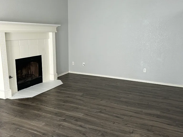 4016 Potomac Dr — Photo 9