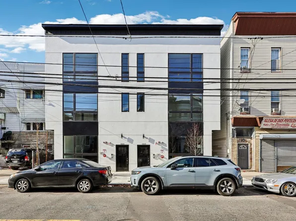 1003 Summit Avenue image 32 of 32