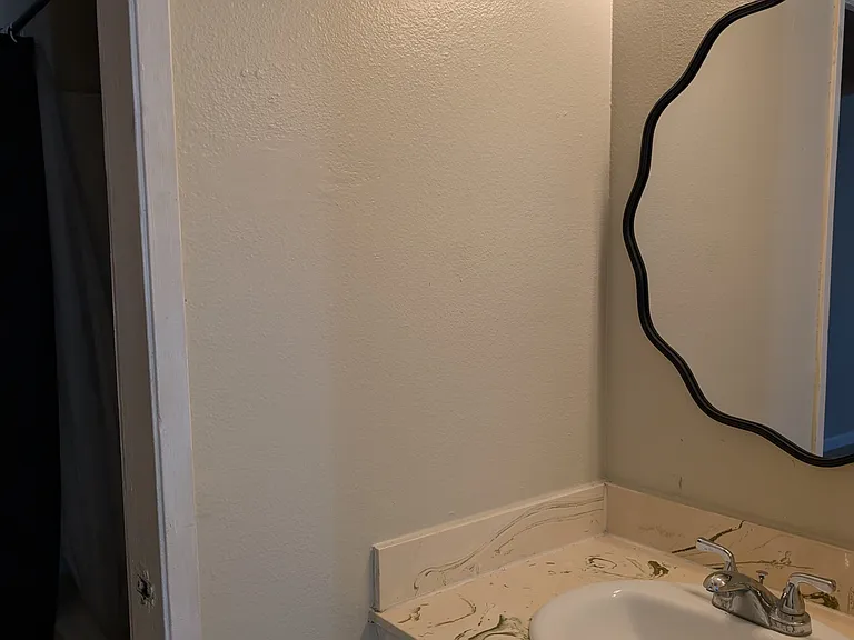 1817 E Grand Ave #38 — Photo 15