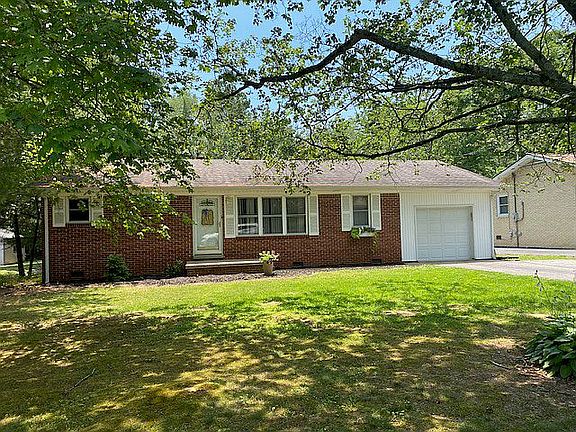 2nd image of 1609 Belmont Dr