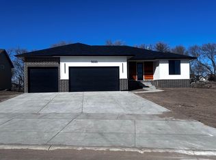 5033 N Emerald Ct, Maize, KS 67101