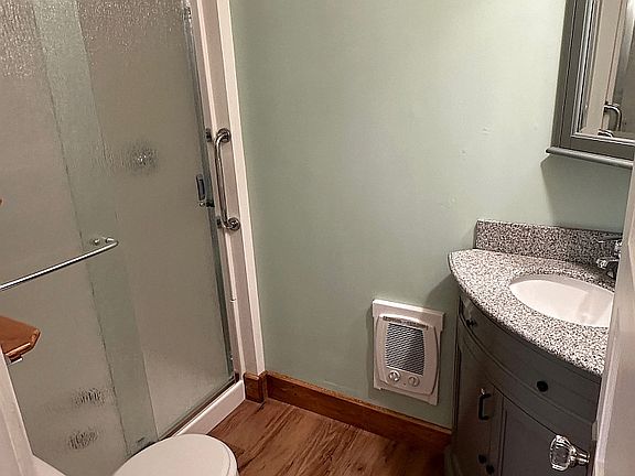 Bathroom, large shower w seat