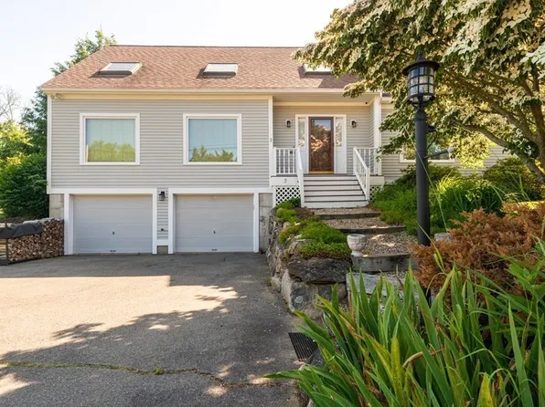 7 Lakemans Ln, Ipswich, MA 01938