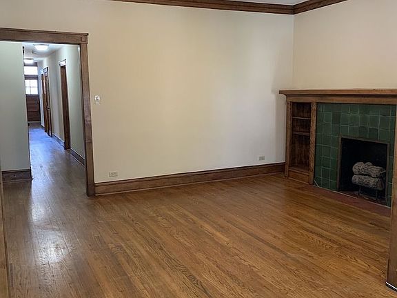 4th image of 1225 W Montana St APT 3