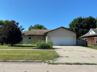 117 W 4th St, Villisca, IA 50864
