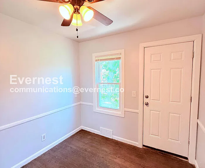 16834 Fairfield St — Photo 7