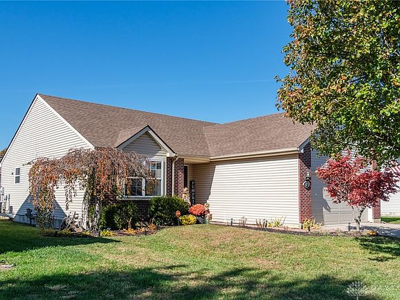 3rd image of 53 Hawkins Ct
