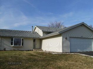 6312 Weaver Rd, Rockford, IL 61114
