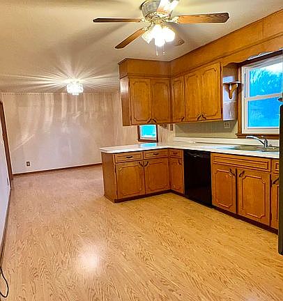 Kitchen and dining room. 