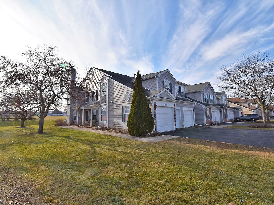 1st image of 671 W Streamwood Blvd Unit A