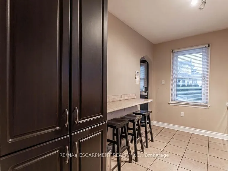 501 Upper Wellington St — Photo 7