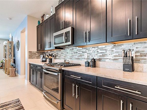 4th image of 4147 Revival Ln