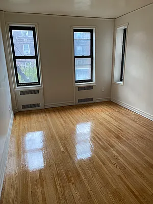 Rented by SUN WOOD REAL ESTATE | media 9