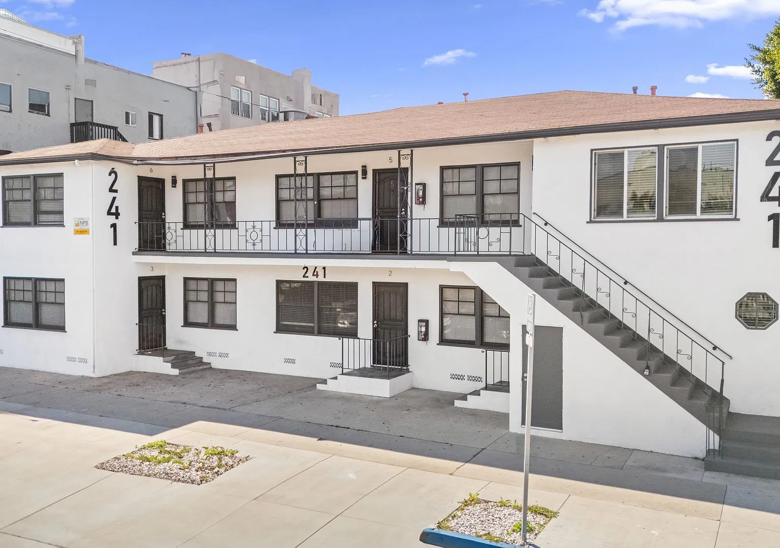 241 Bonito Avenue — Photo 2