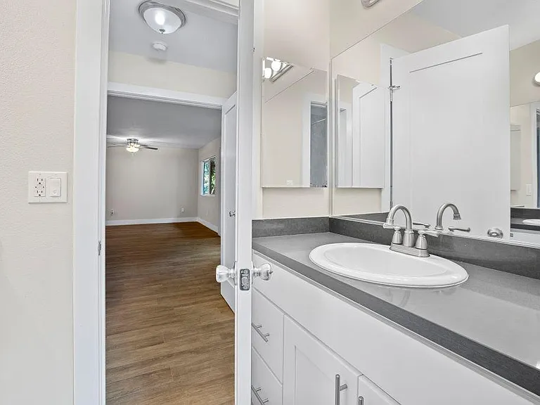 Casa De Marina Apartments — Photo 21