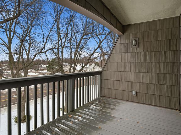 4th image of 2800 Hamline Ave N APT 317
