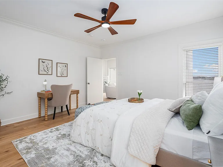 401 Lakeside Ln #213 — Photo 18