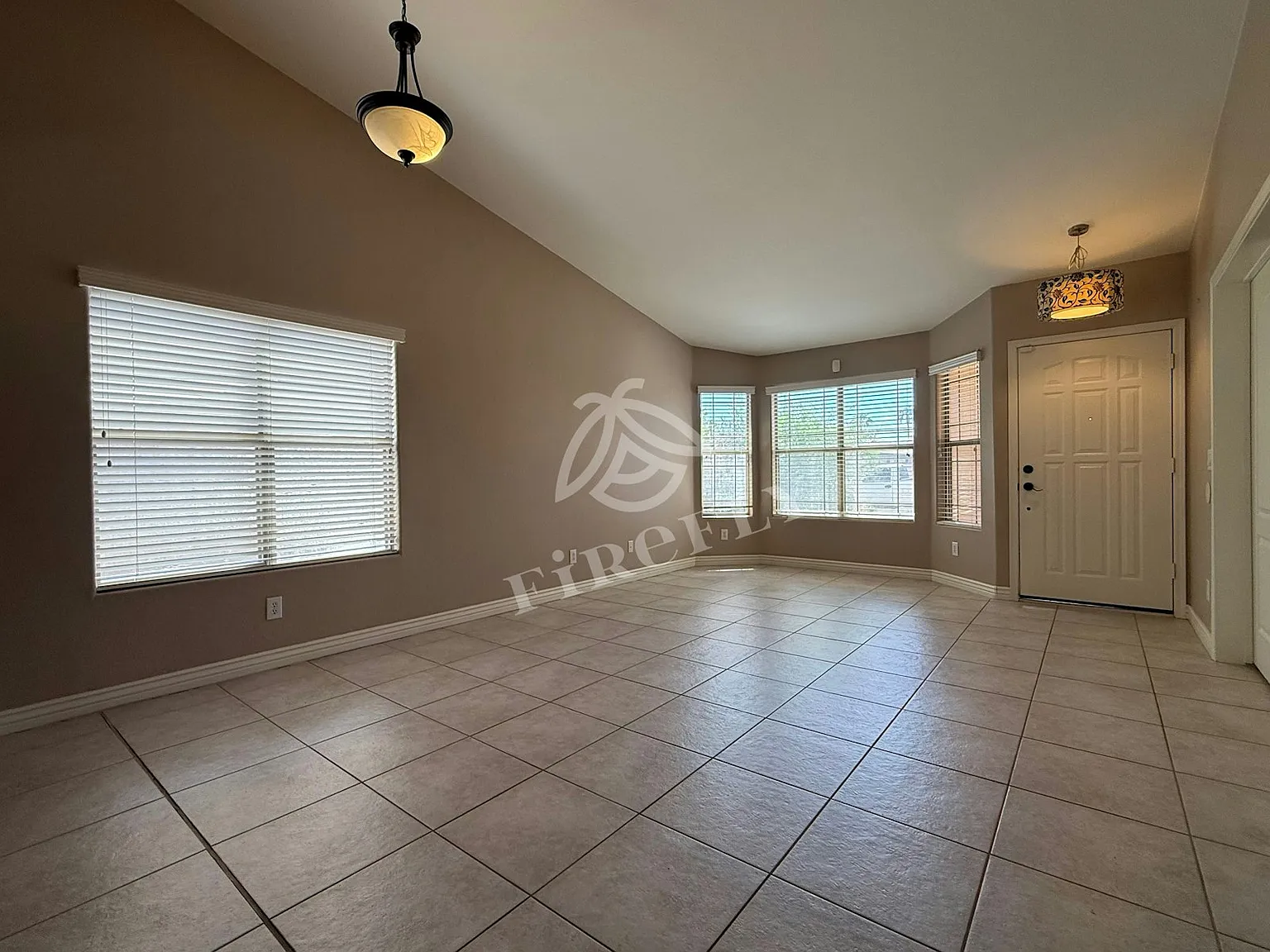 7924 East Onza Avenue — Photo 3