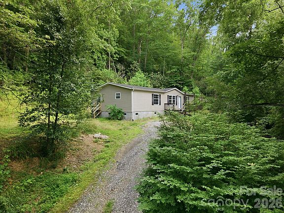 3rd image of 55 Twin Oaks Ln